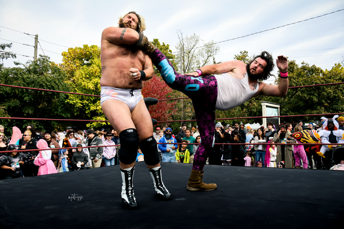 Free Reading Event Brings Local Wrestlers to Irvington