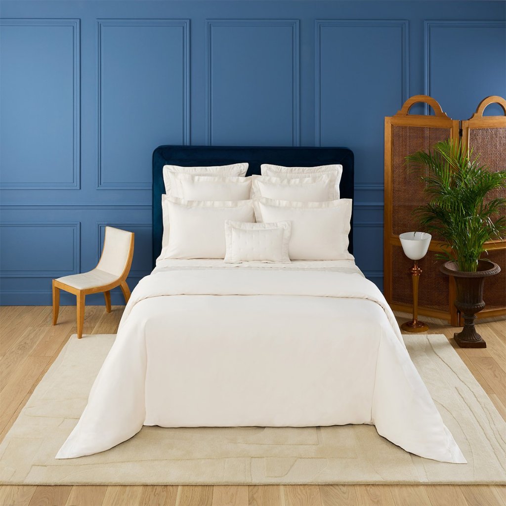 Triomphe Bed Collection