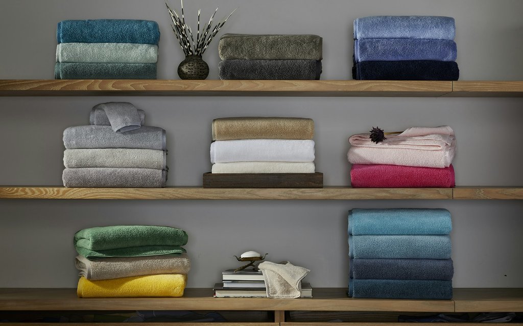 Milagro Bath Collection