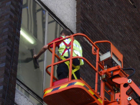 Reactive & Emergency Cleaning in Hull