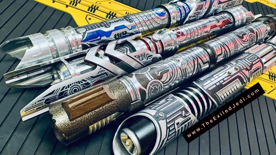L-R or B-T:
the Serenity etched by Nick Greenland Ng sabers: https://theexiledjedi.com/saber/69c41cbf14381850558b9ba1
Shadowcrest wooden Templar: https://theexiledjedi.com/saber/69c41cbf14381850558b9b6b
The pair of Valkyries from Vaults of Valhalla in Sith/Jedi style:
https://theexiledjedi.com/saber/69e44064767e8ab3b10c3e52
https://theexiledjedi.com/saber/69cd524a64b46ff4fc25ec48
(Feb2026)