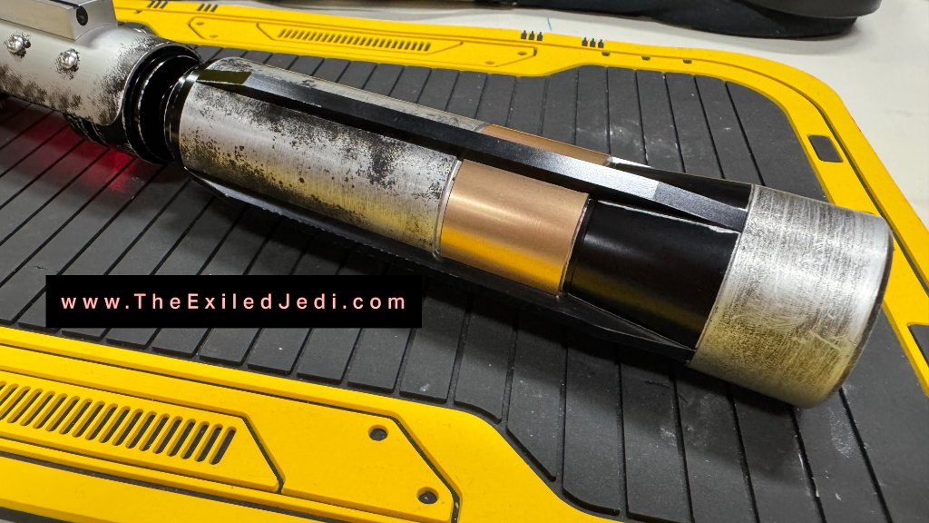 HL Lightsaber Starkiller w Wasp Neck, Weathered & Rotating Crystal Chamber Rotation photo 3