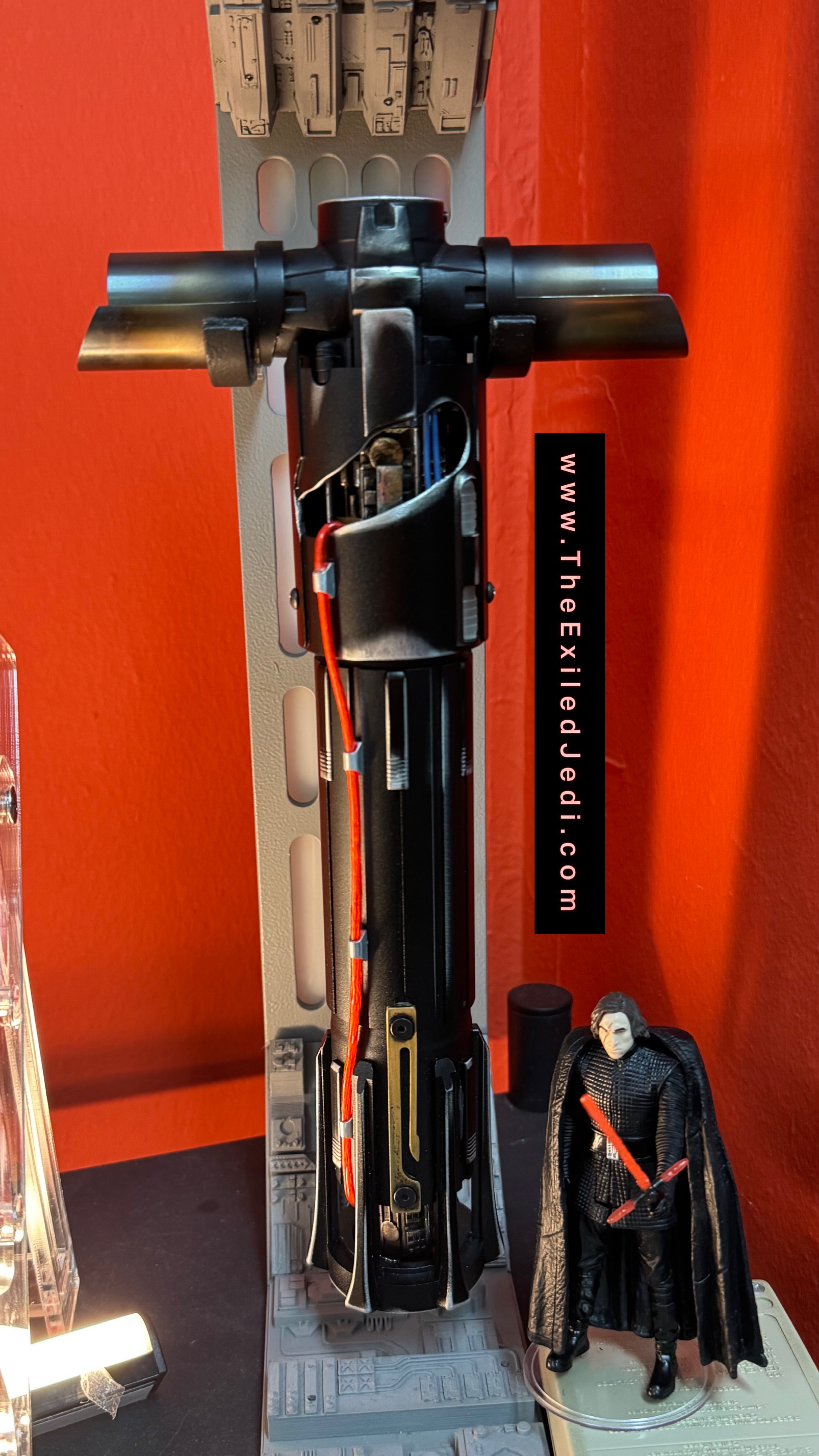Kylo Ren KRossguard photo 3