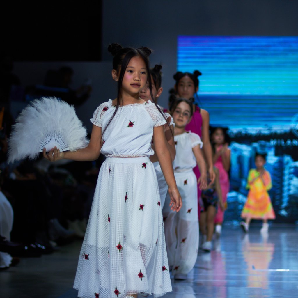 Milana Loren Couture 56