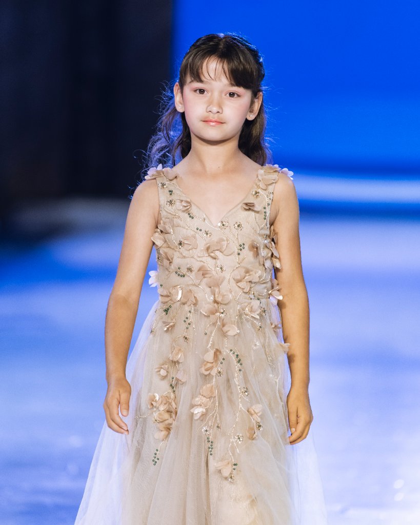 Milana Loren Couture 9