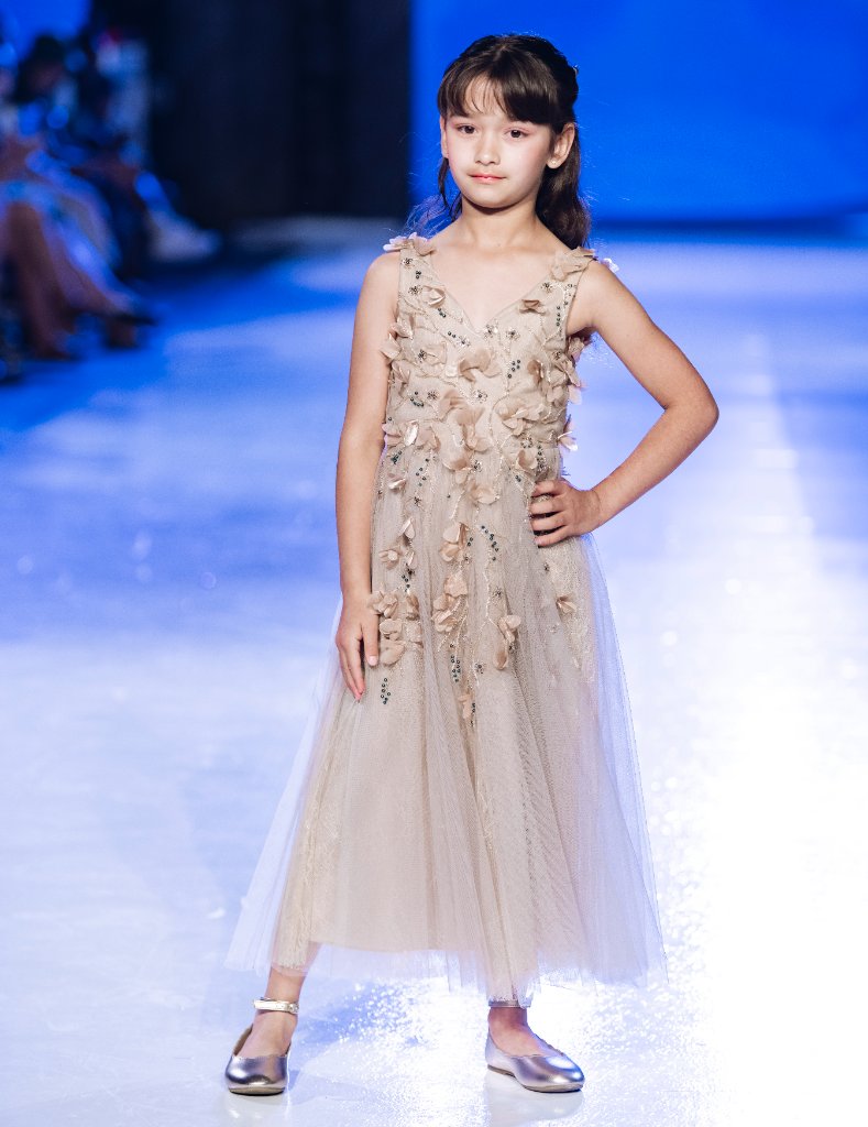 Milana Loren Couture 10