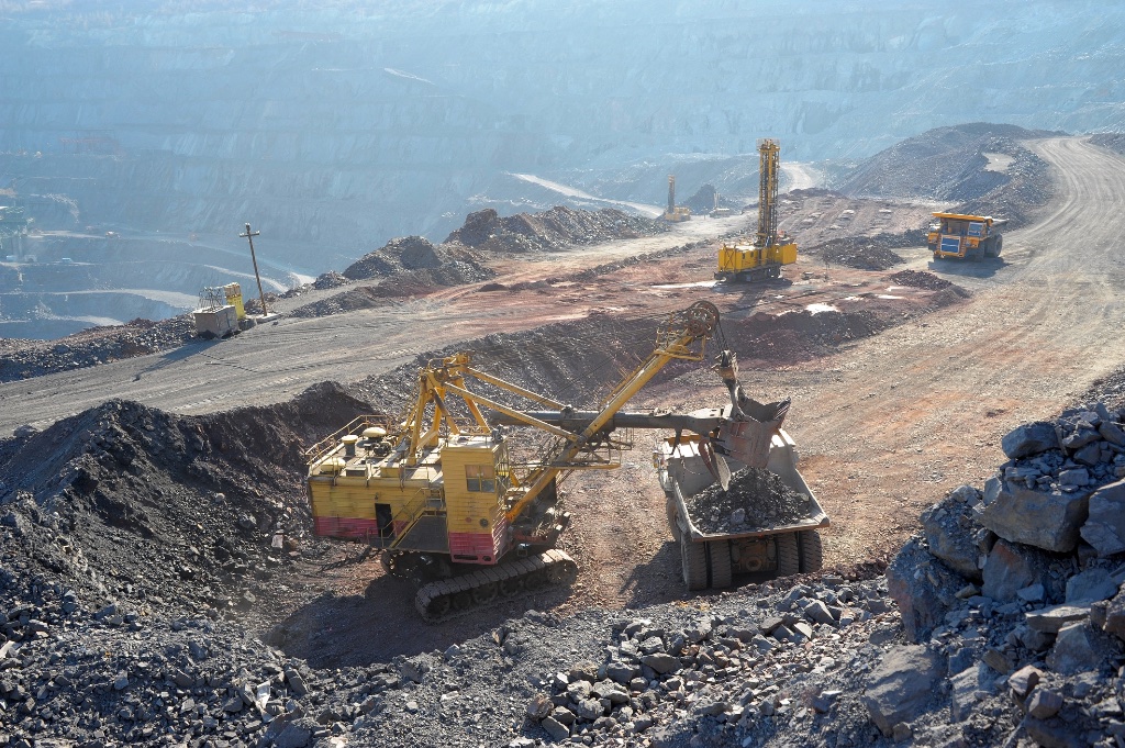 Mining site operations
