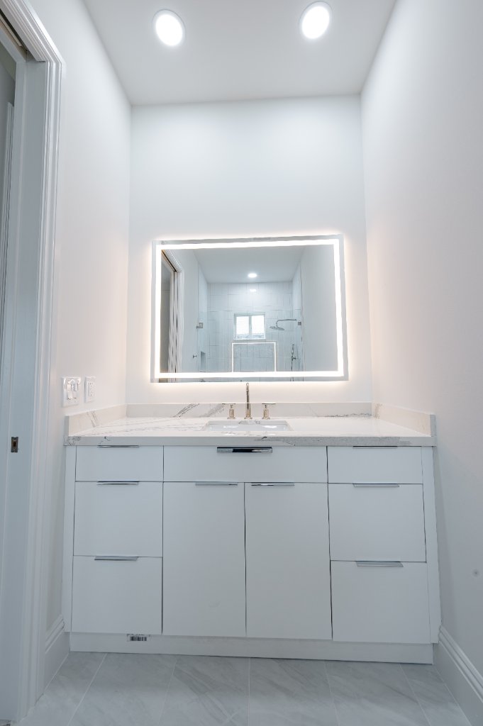 Bathrooms 3