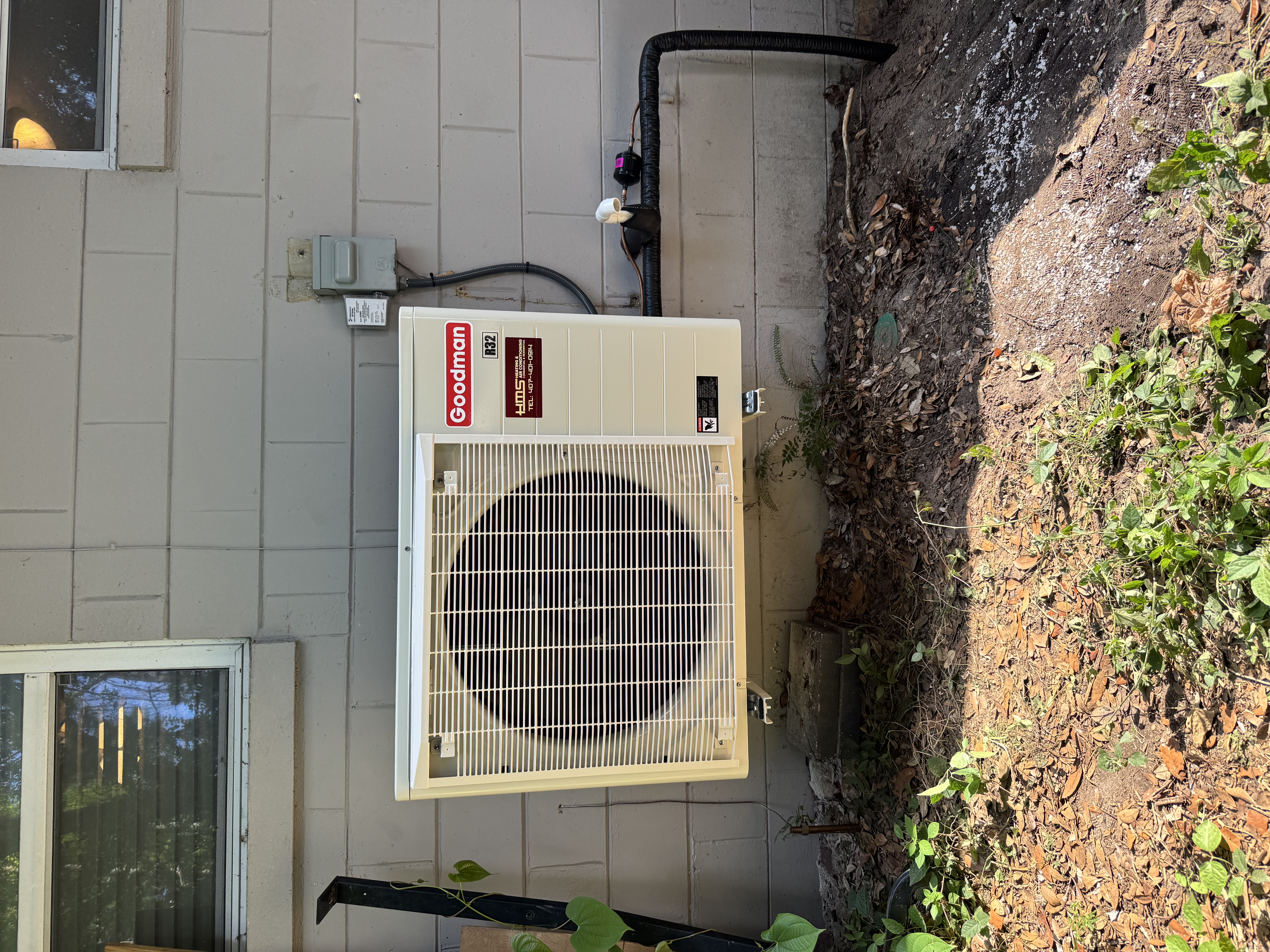 Goodman Wall-Mount Condenser