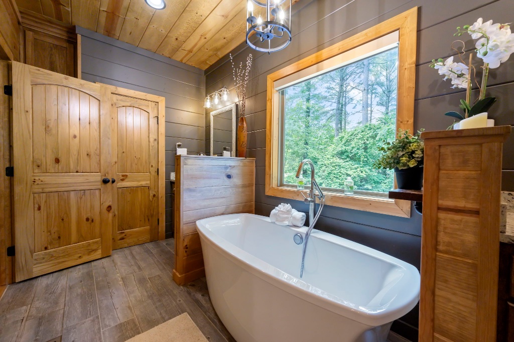 Bathroom - Shower Niche with Toiletries