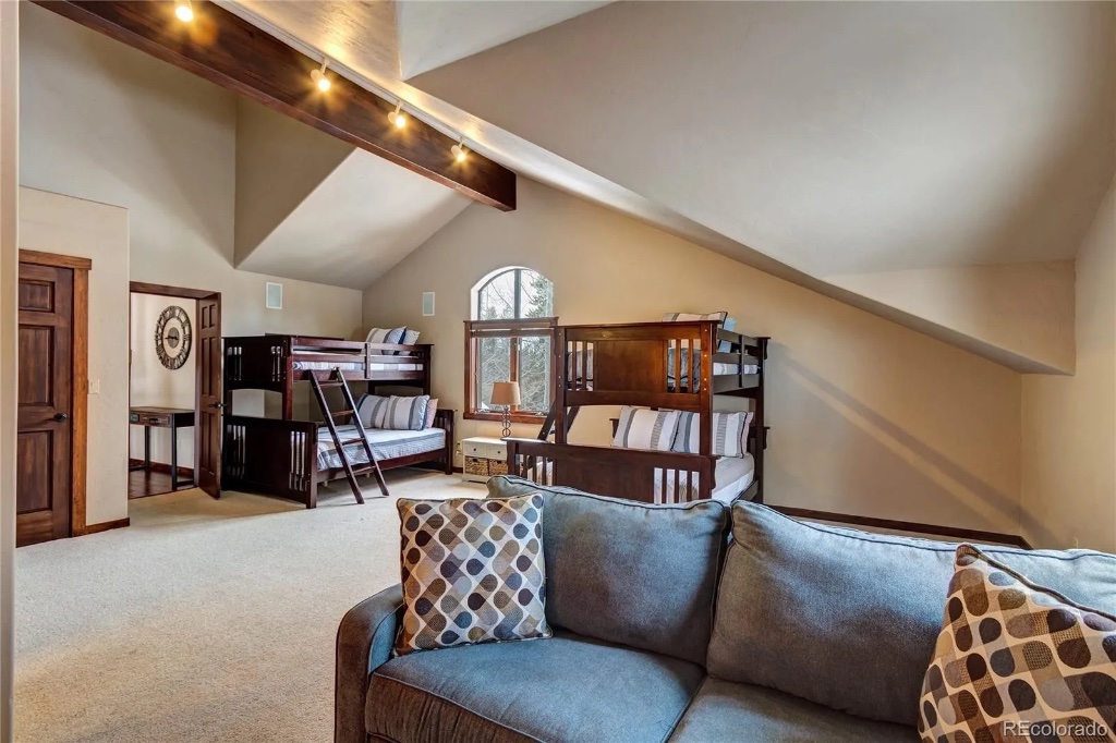 Large Bunk Room