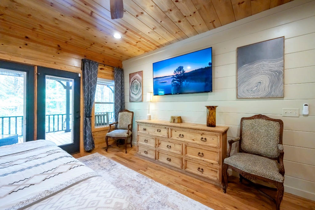 Stallion Room - Wooden Dresser & TV