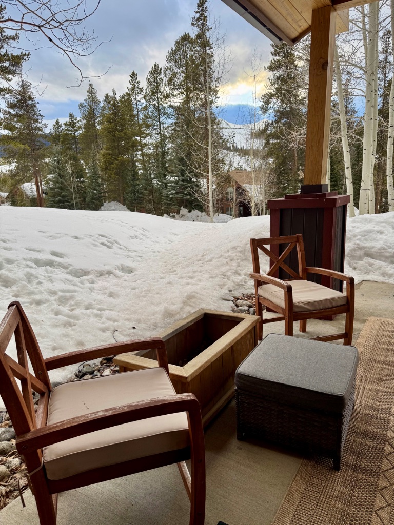 Covered Porch - Fire Pit & Forest Views