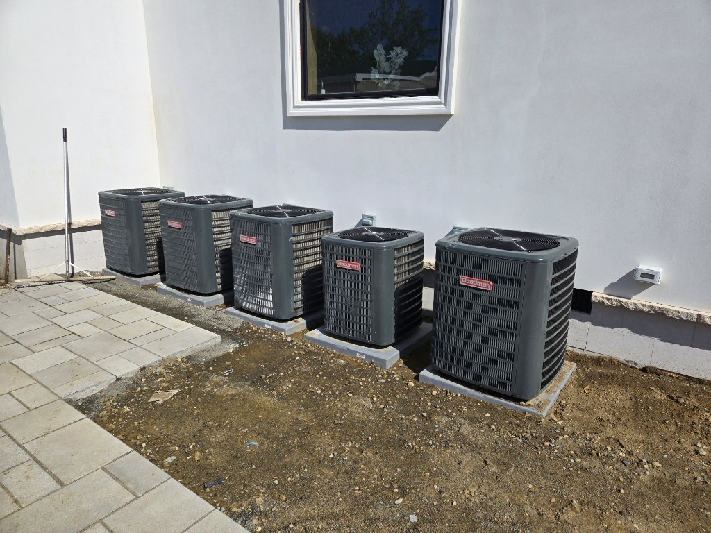 Multi-unit AC condenser installation