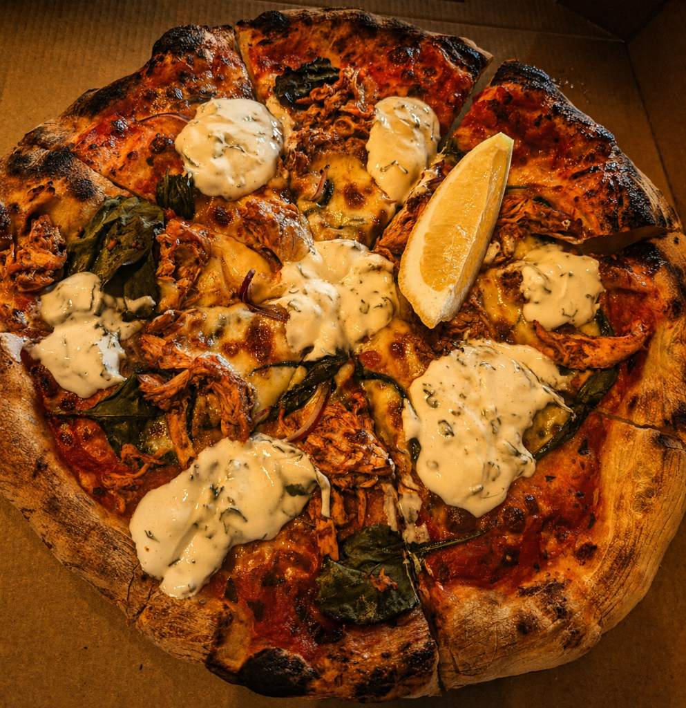 Wood-fired pizza with chicken and aioli