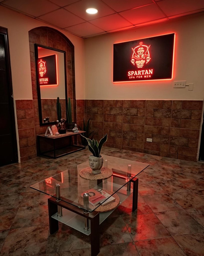 Lobby Spartan Spa - Neon