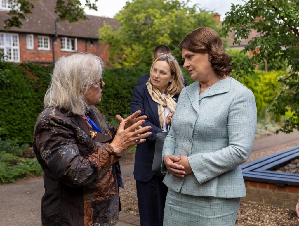VIP Conversation — Cambridge Gardens