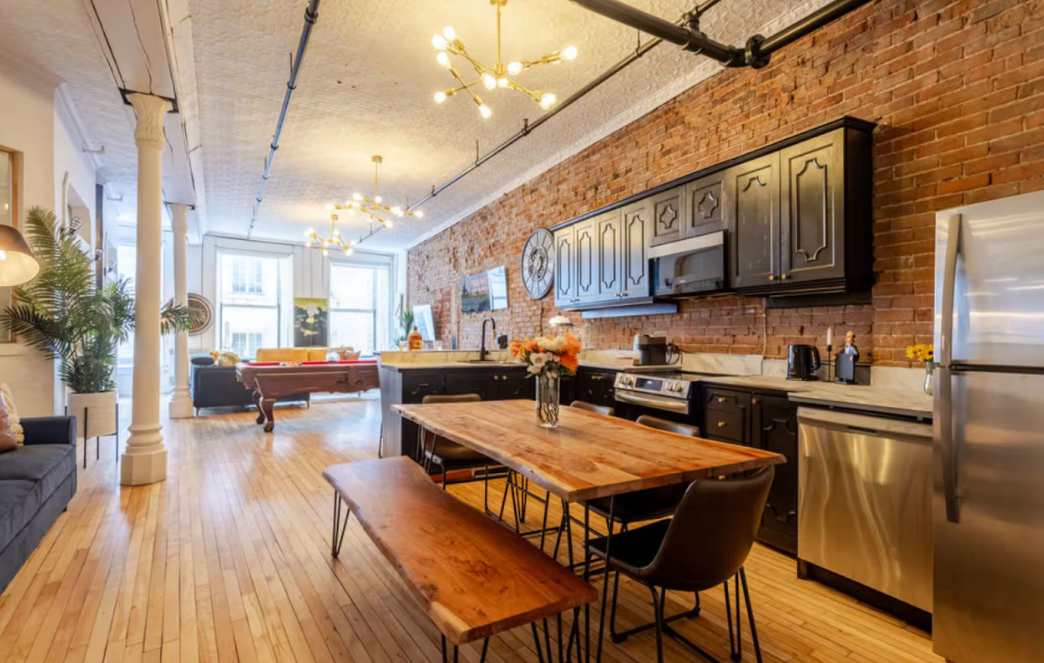 Kitchen & dining