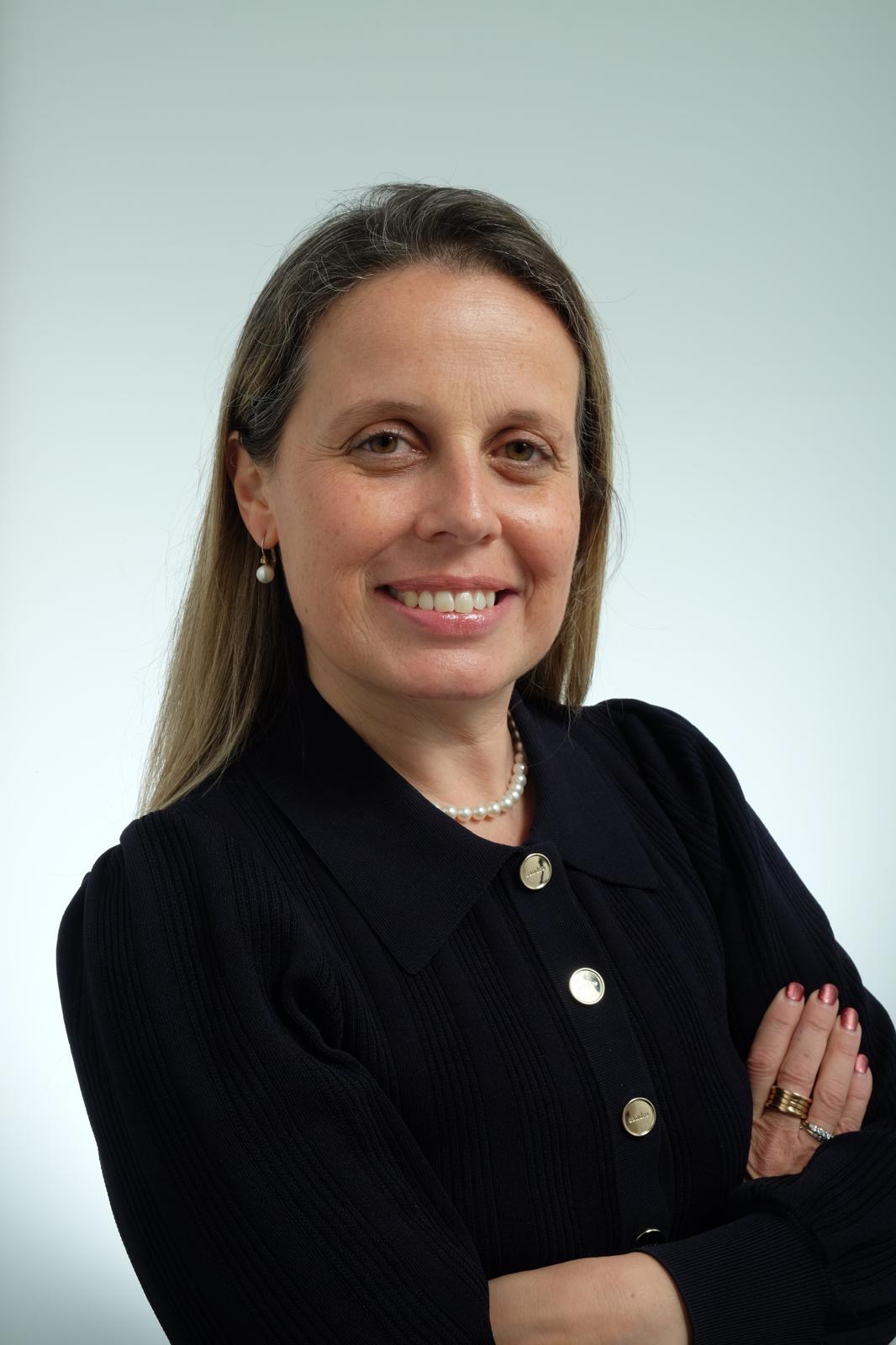 Dr. Claudia Vella Casagrande