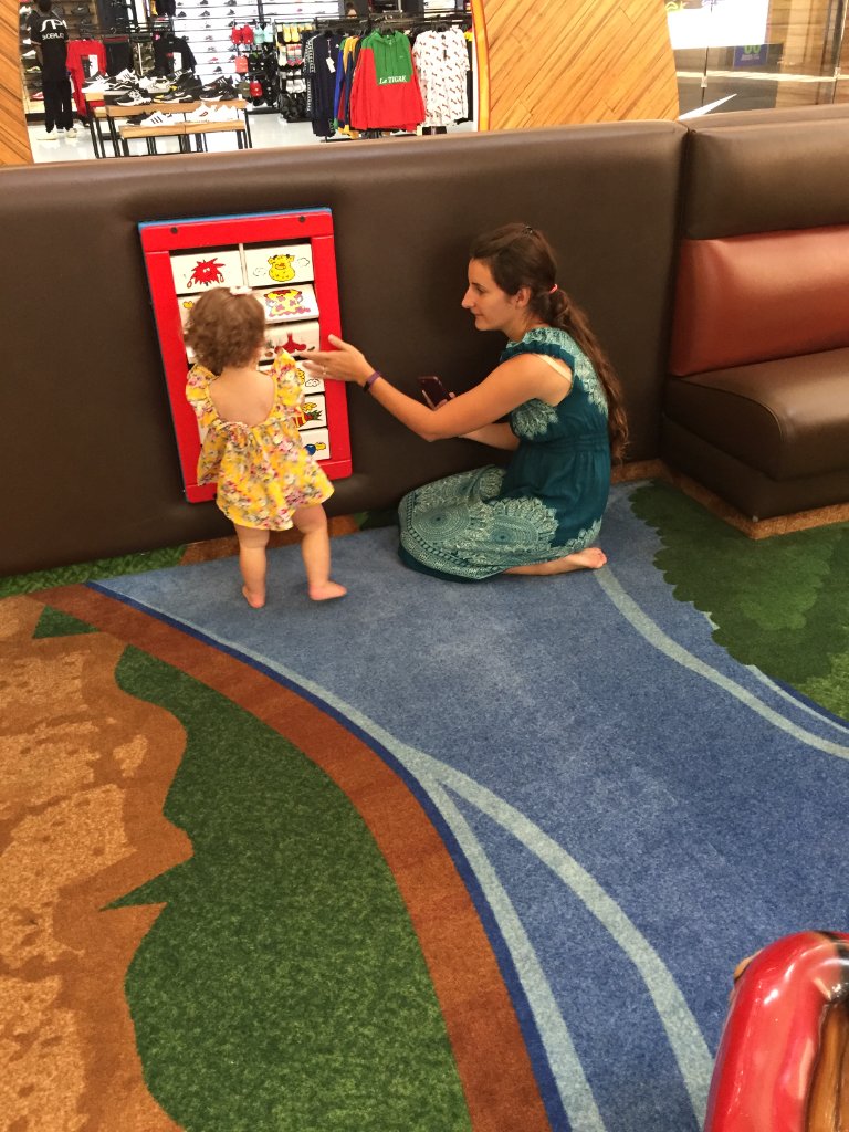 Eliana con su hija