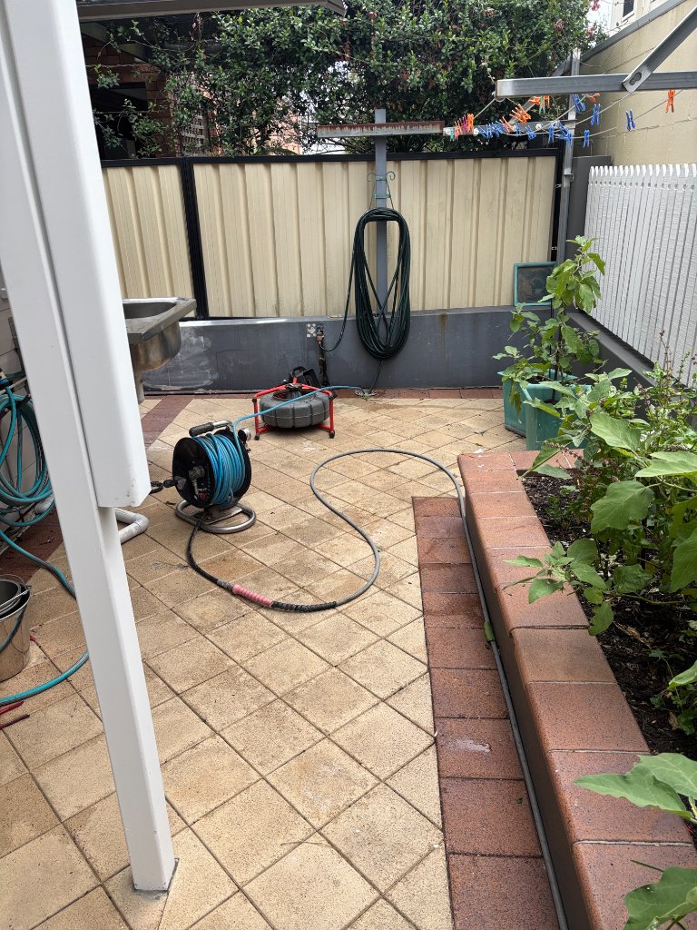 Repaired: Roof sealed and leak fully stopped