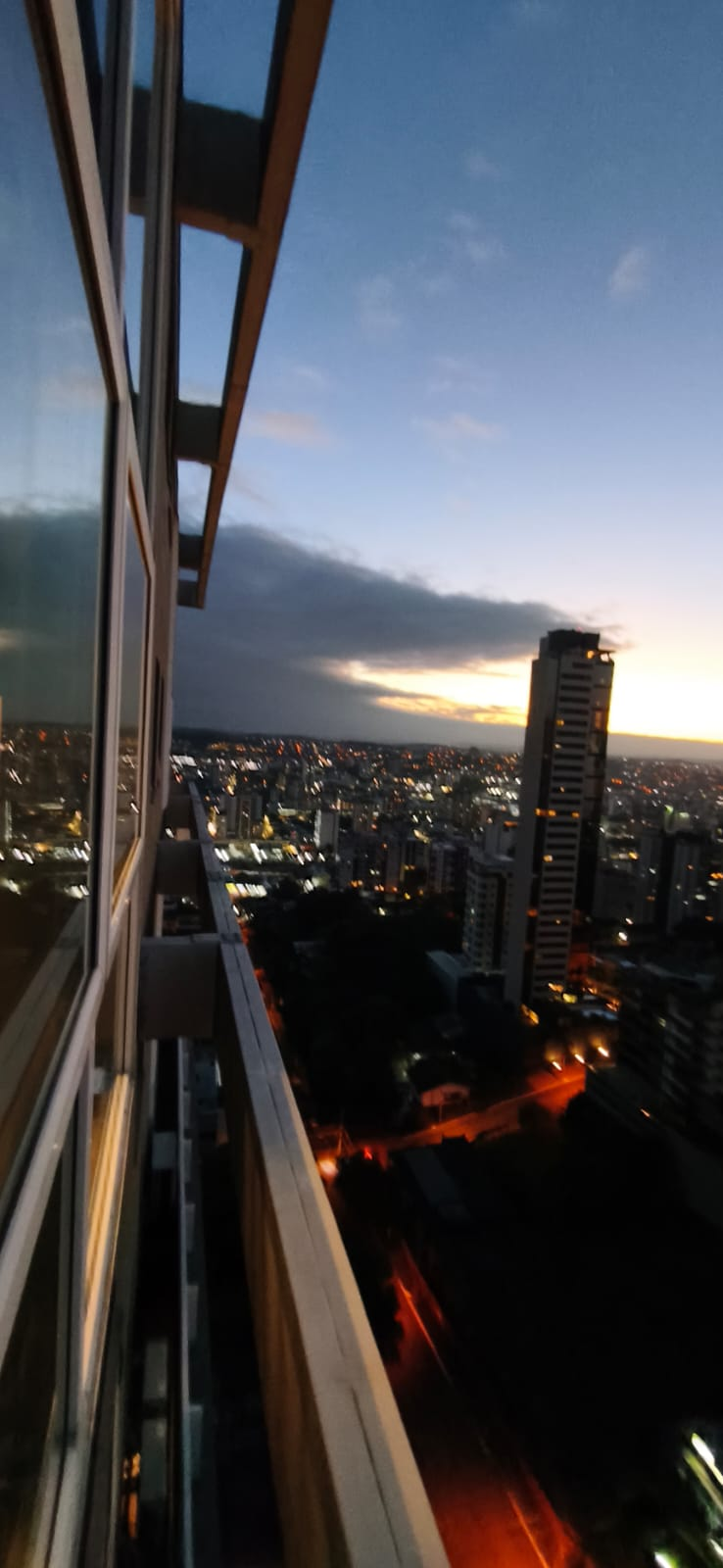 Vista urbana ao entardecer.jpg