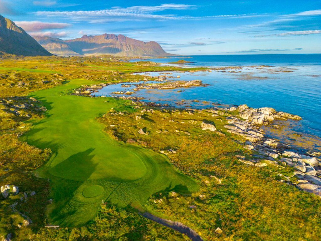 Lofoten Links