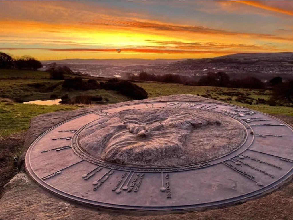 Wainwright Memorial & Viewpoint