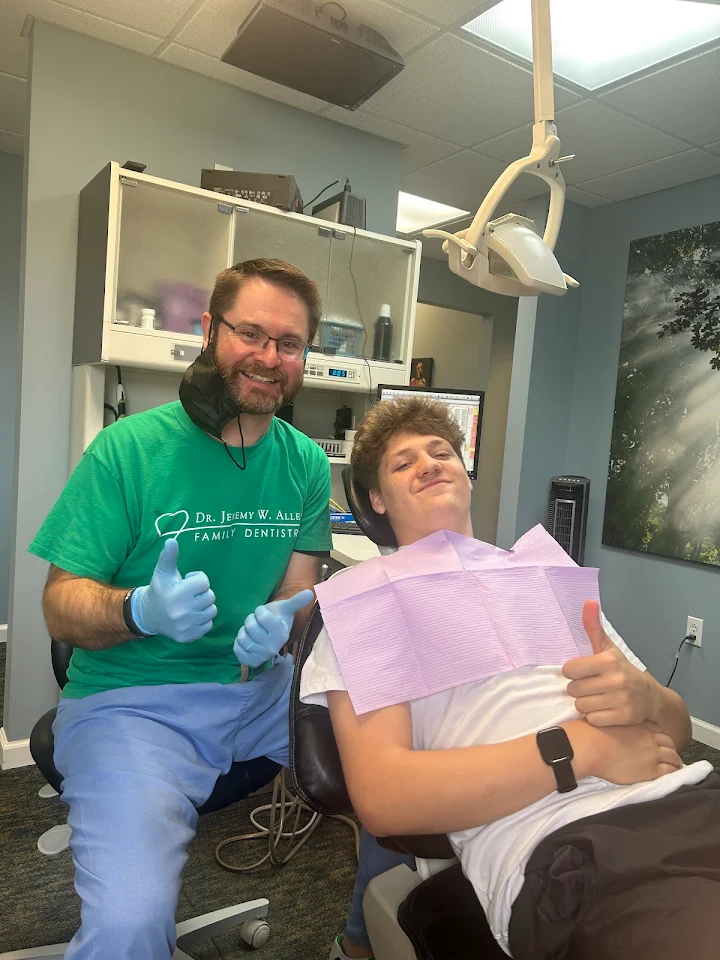 Dr. Allen with patient in treatment room at Dr. Jeremy W. Allen Family Dentistry - London, KY dental office
