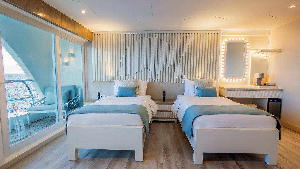 M/C Elite Golden Suite configured with two beds