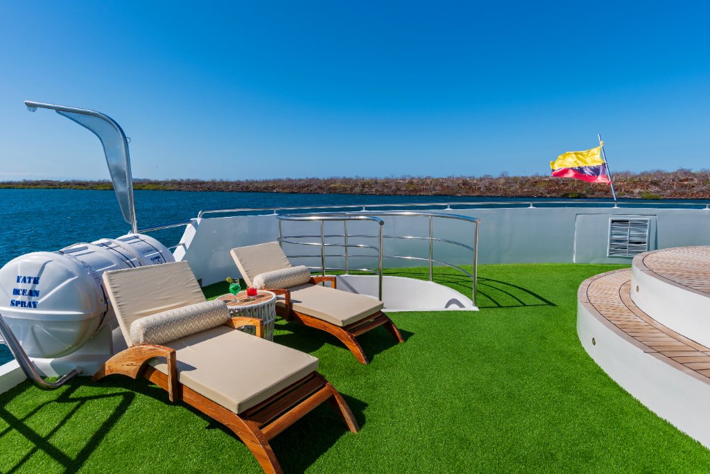M/C Ocean Spray sky deck indoor lounge