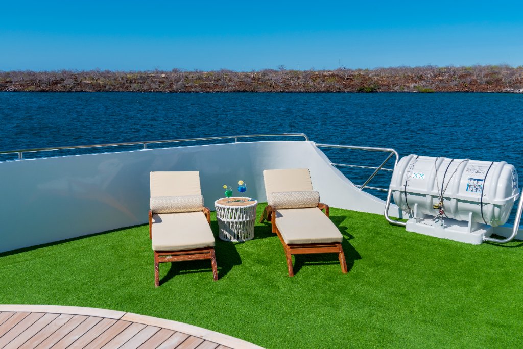 M/C Ocean Spray sky deck panoramic lounge interior
