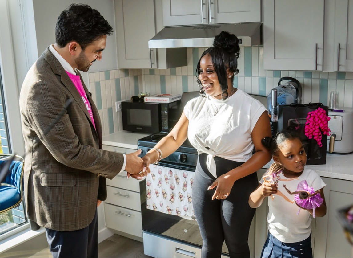 Mayor Mamdani Visits Affordable Housing Site With European Mayors