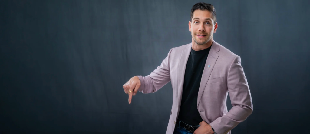 Daniel pointing to listings