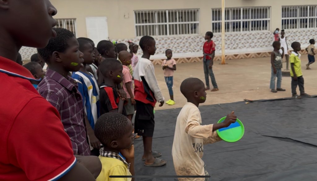 Atividades educativas e recreativas com crianças
