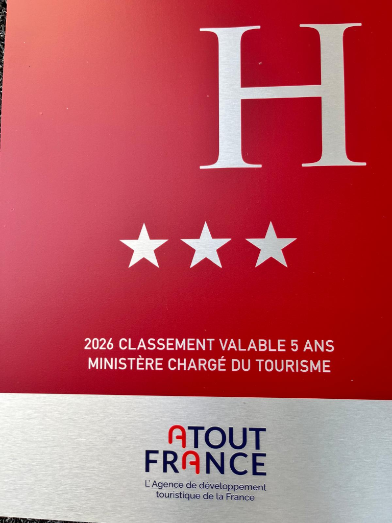 Plaque officielle de classement hôtel 3 étoiles — Atout France 2026