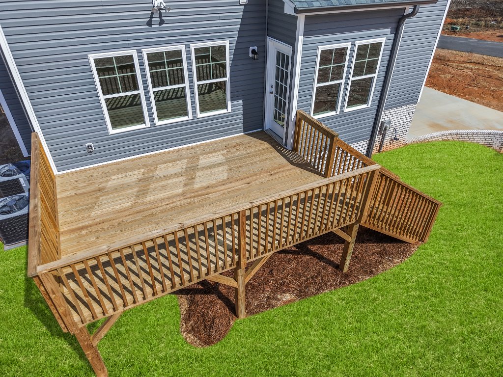 360 Wynnfall Drive, aerial deck close-up