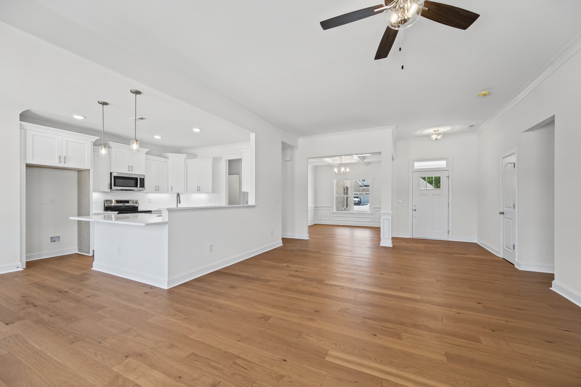 232 Cool Run - Kitchen & Living Open Concept