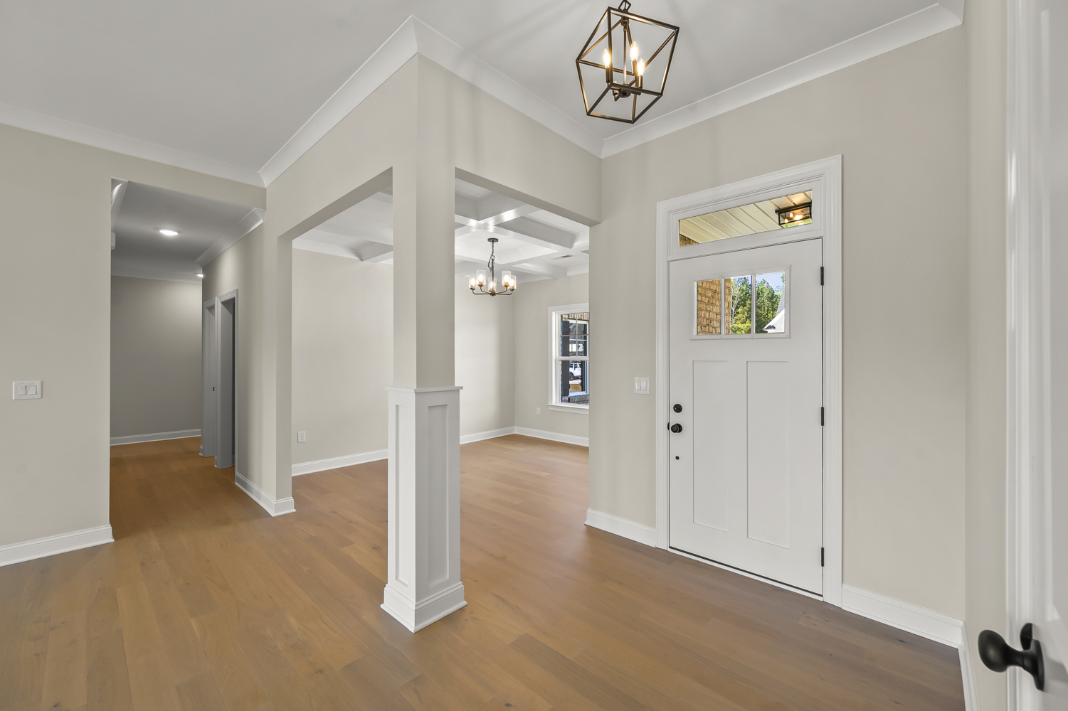 212 Cool Run - Foyer with Coffered Ceiling Dining