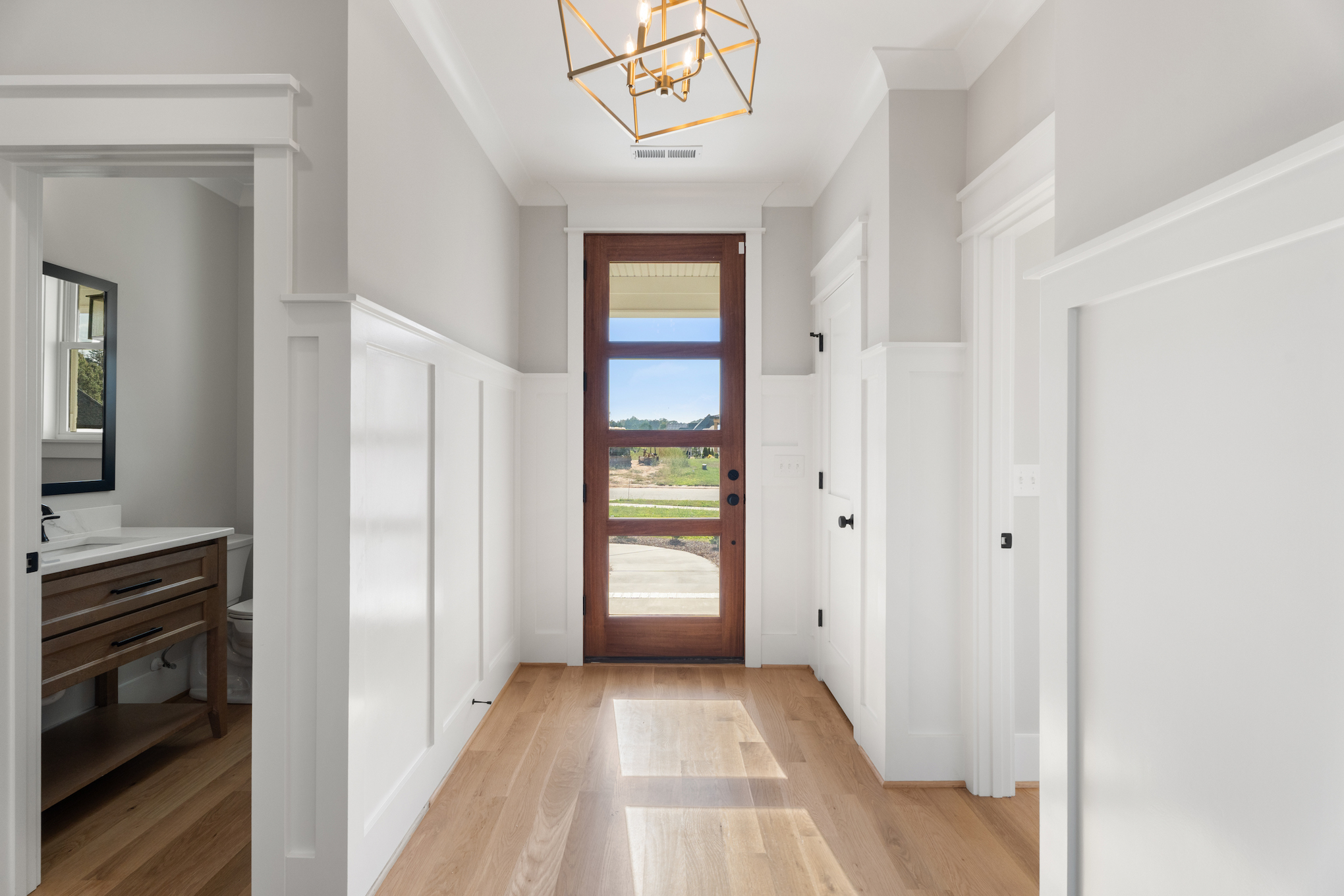 727 Royal Jasmine Ct - Entryway with Board-and-Batten Wainscoting