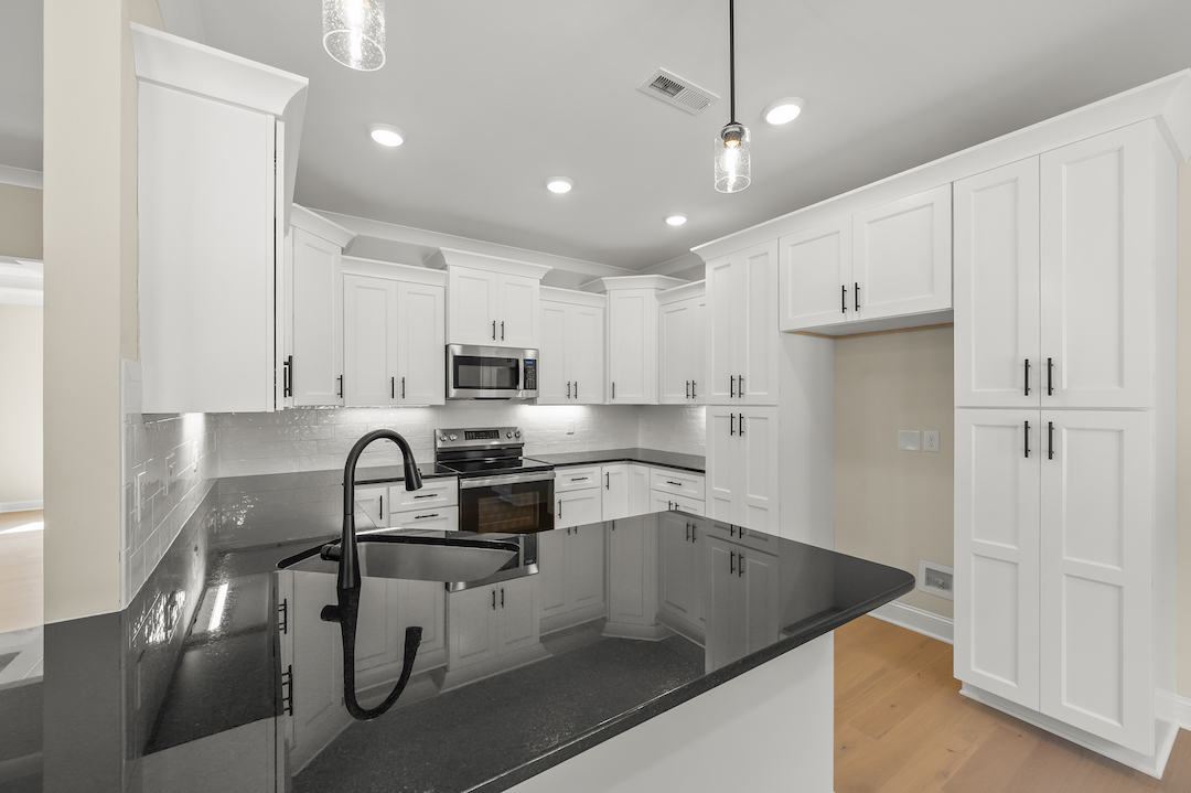 249 Cool Run - Kitchen Island & White Cabinetry