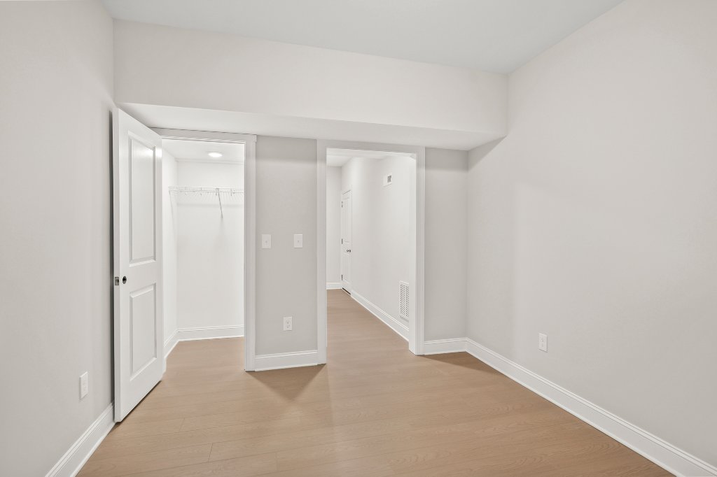 360 Wynnfall Drive, drop zone / mud room