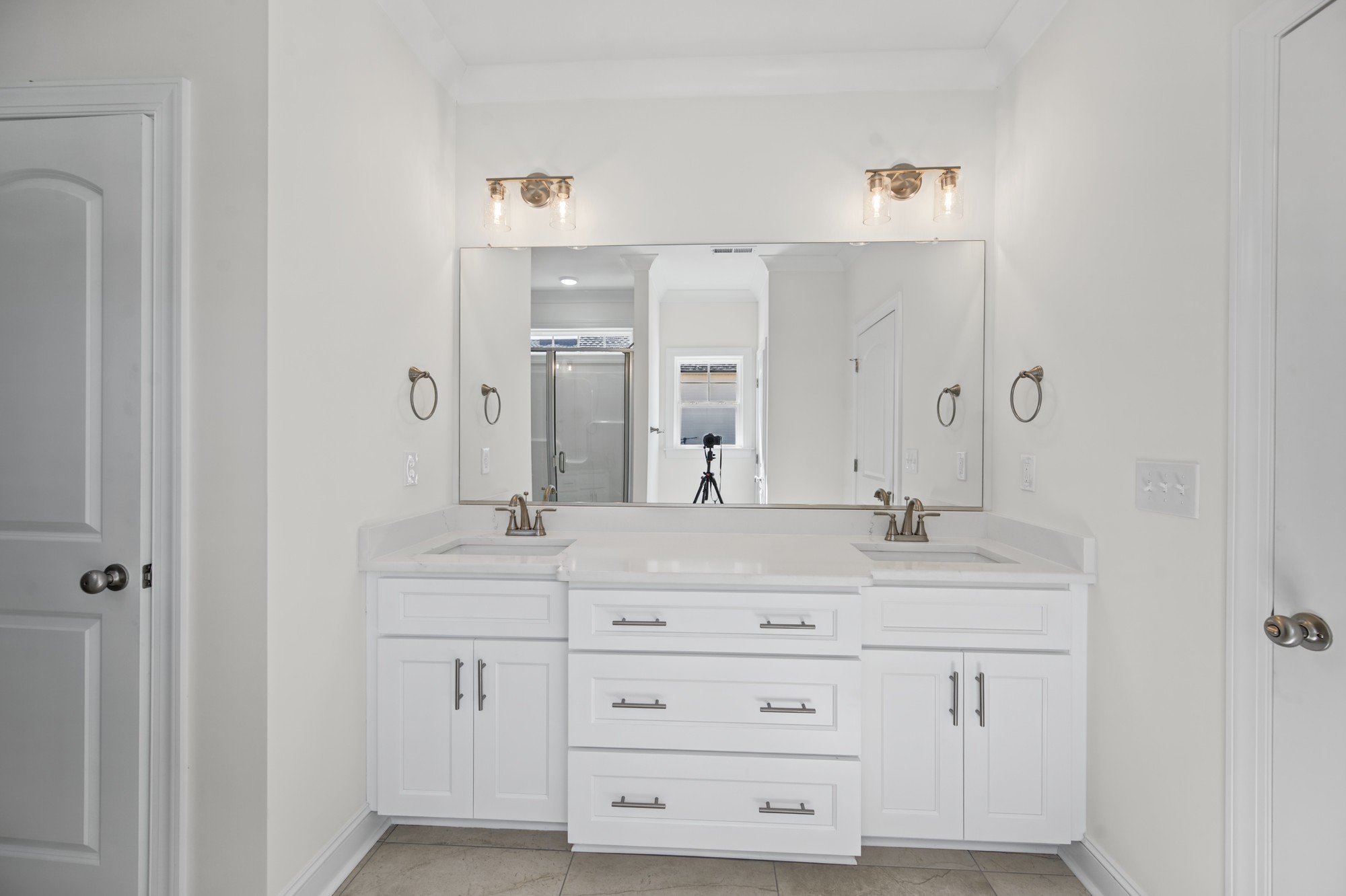 232 Cool Run - Primary Bathroom Vanity with Sconces