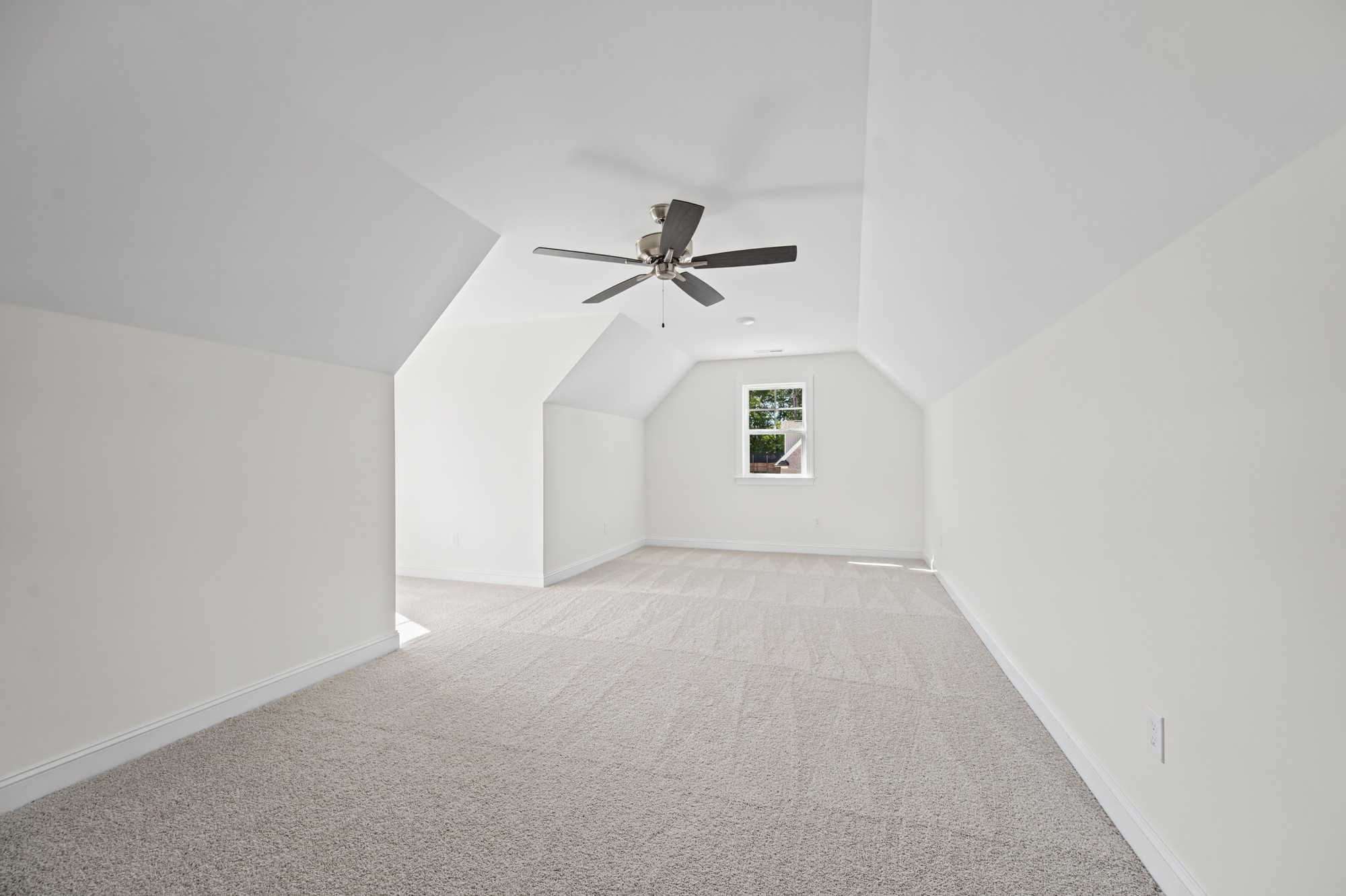 232 Cool Run - Upstairs Bonus Room with Vaulted Ceiling
