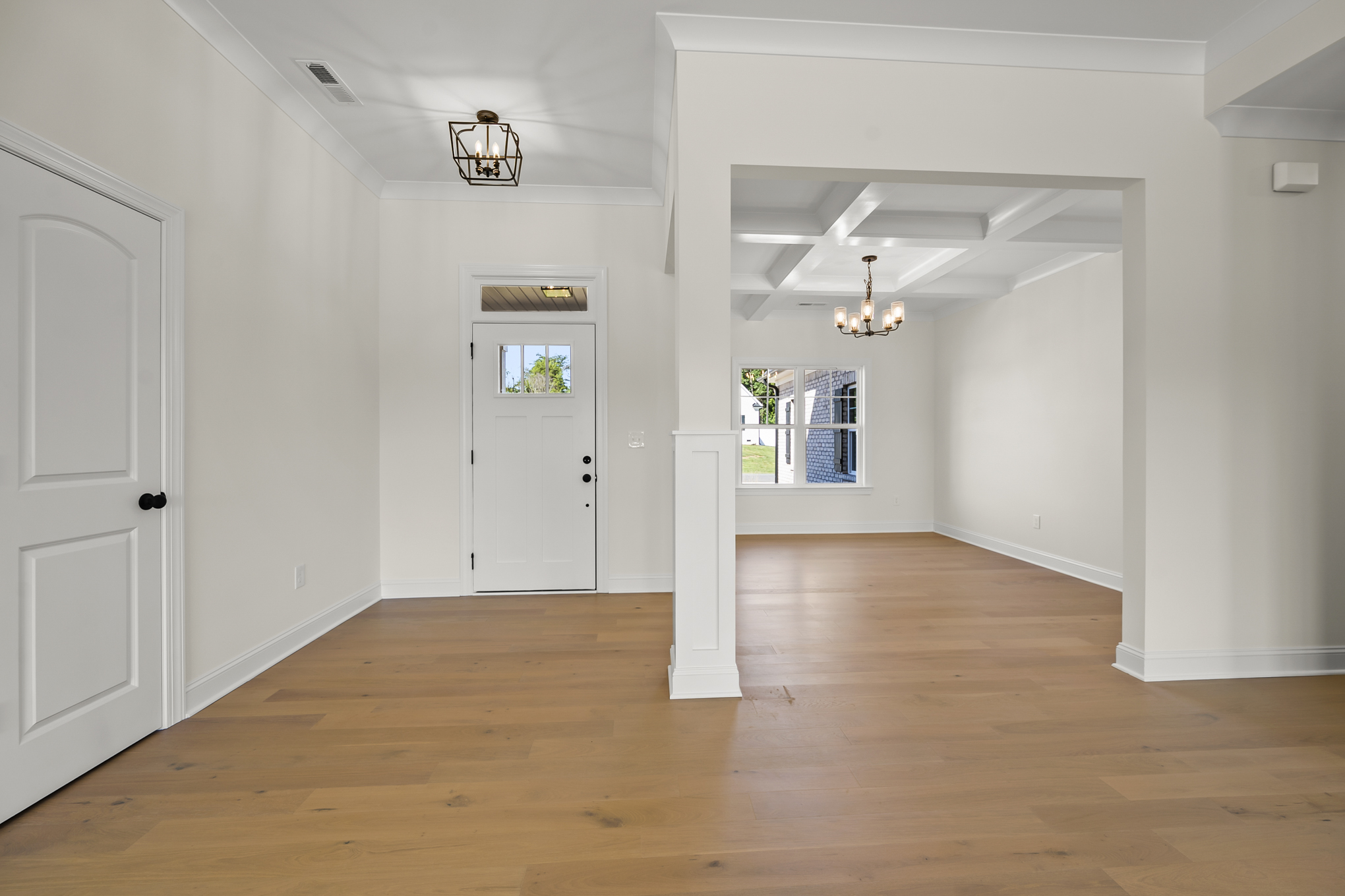 192 Cool Run - Foyer with Coffered Ceiling Dining