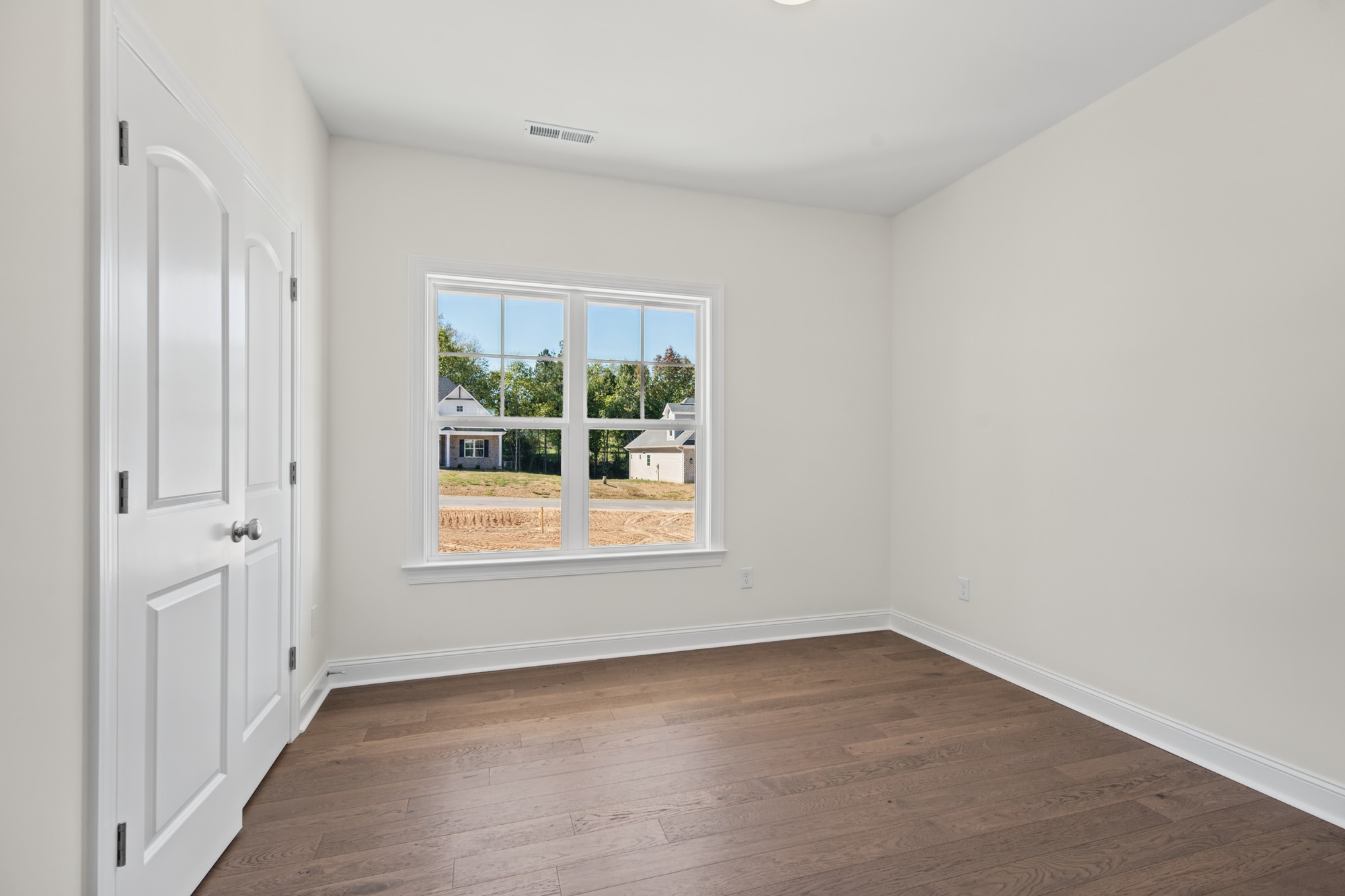 250 Cool Run - Bedroom with Window