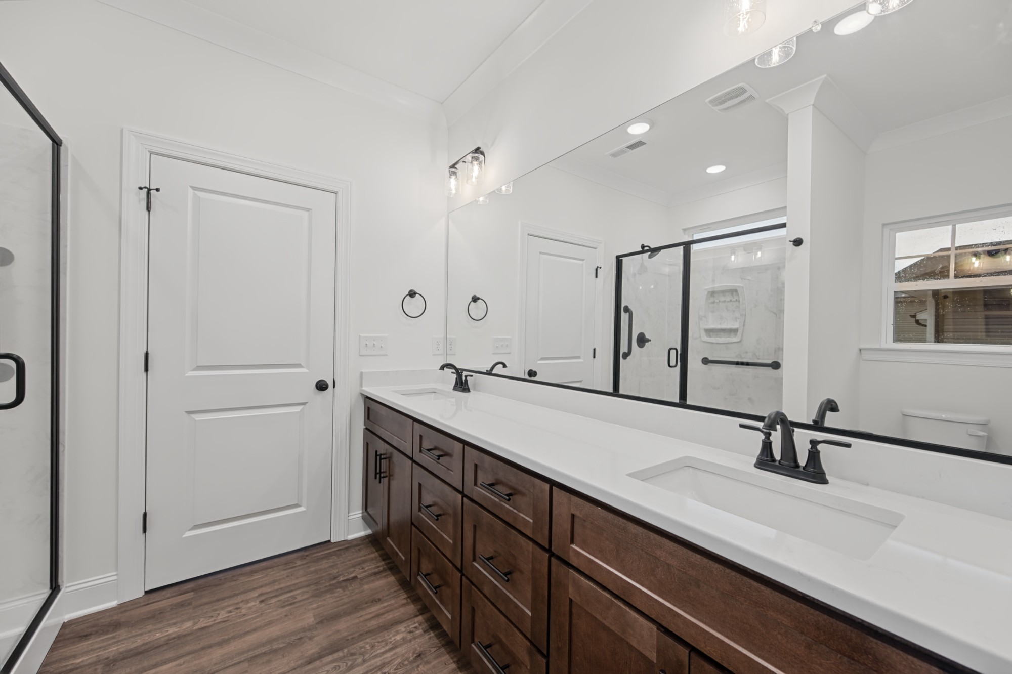 114 Carolina Rose Ct - Primary Bathroom Double Vanity