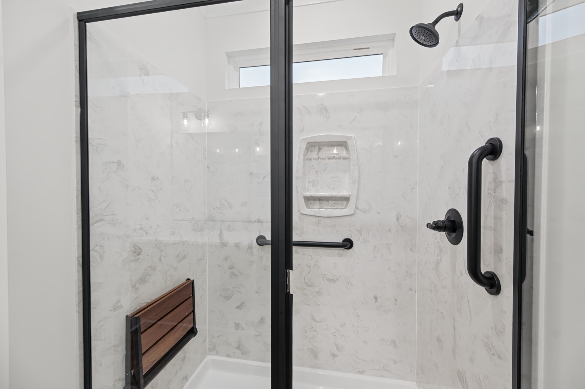 114 Carolina Rose Ct - Walk-in Shower