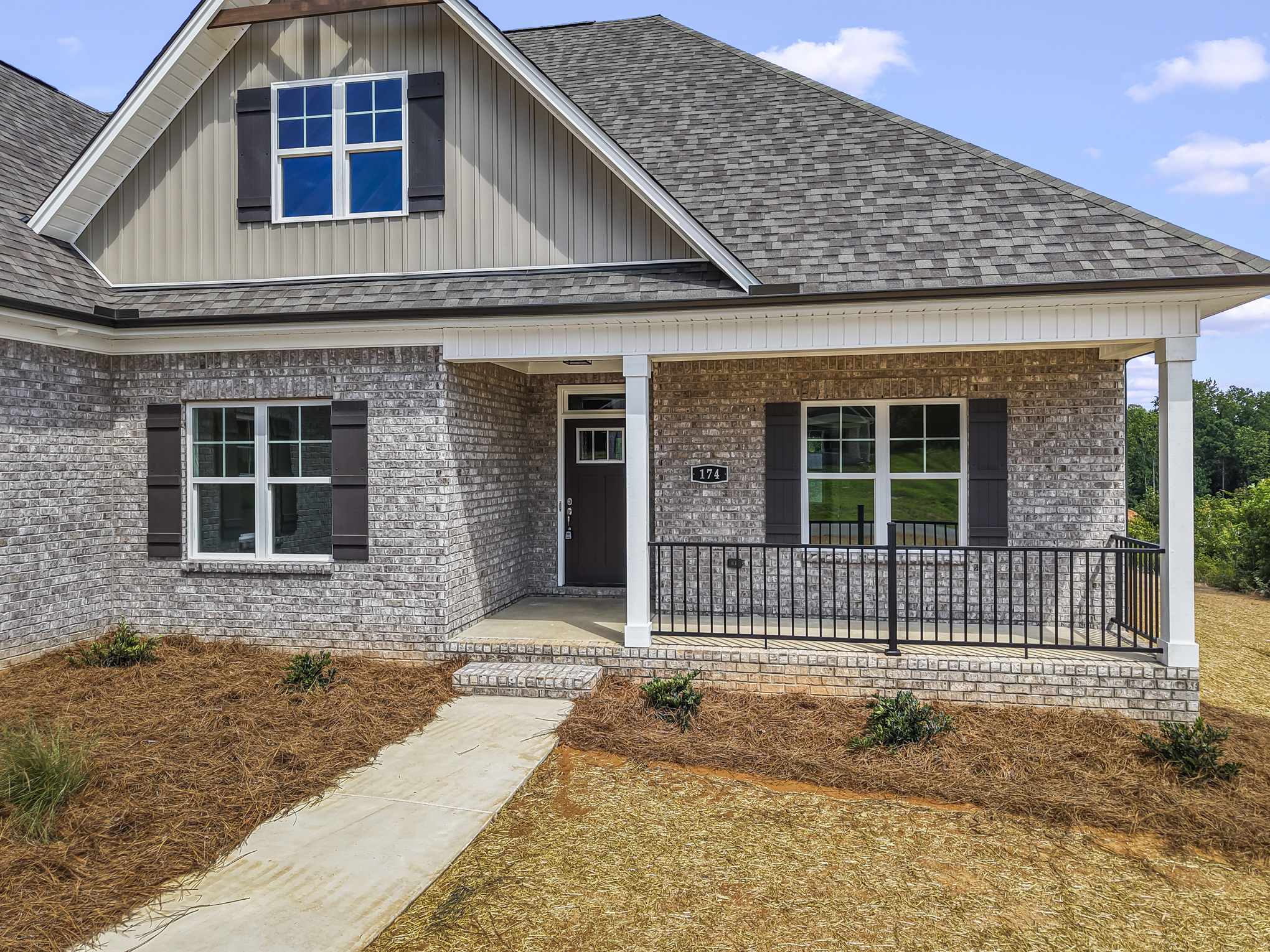 174 Cool Run - Front Entry & Covered Porch Detail