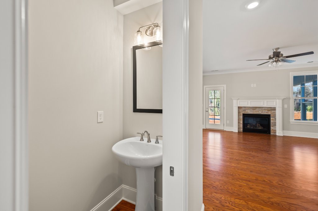 555 Alpine Rd. Mud / laundry room with drop zone.